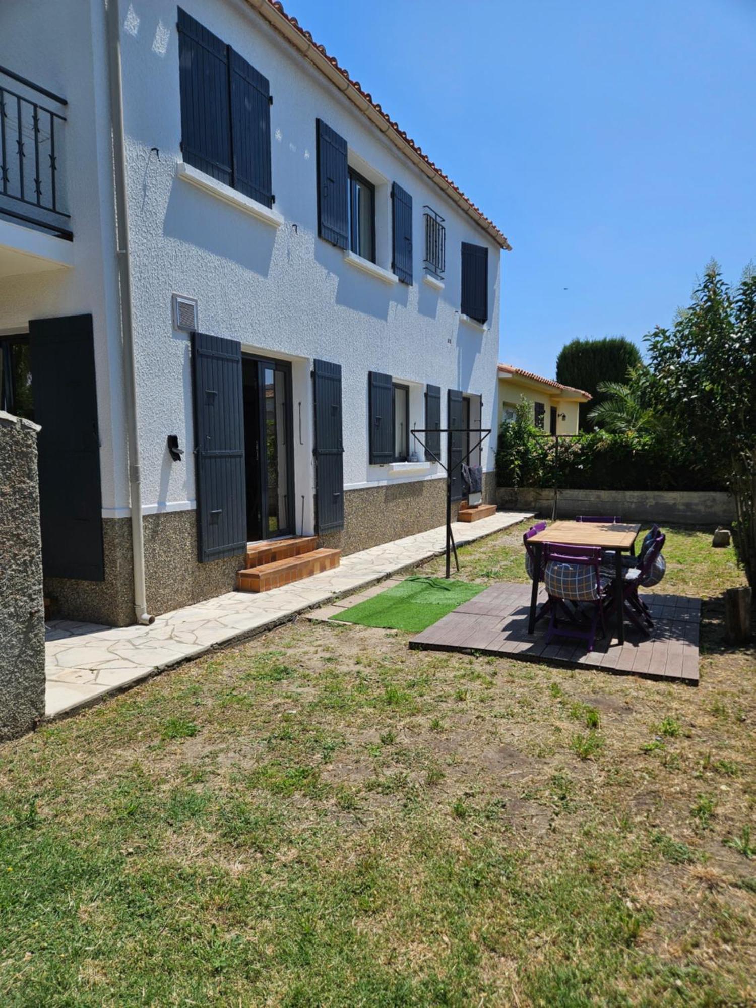 Appartement F3 Meuble Et Equipe Saint-Cyprien  Extérieur photo
